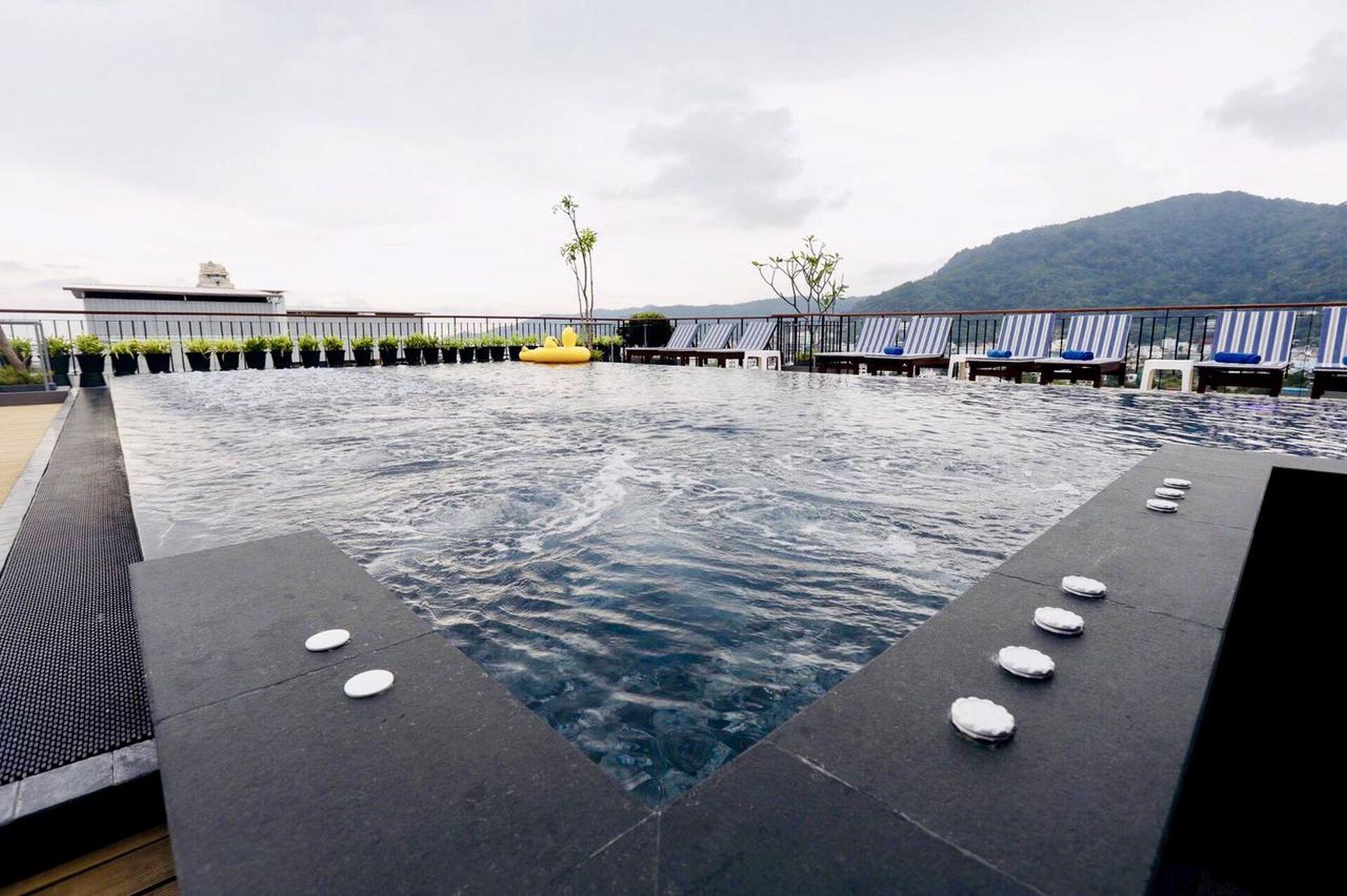 Rak Elegant Hotel Patong Kültér fotó