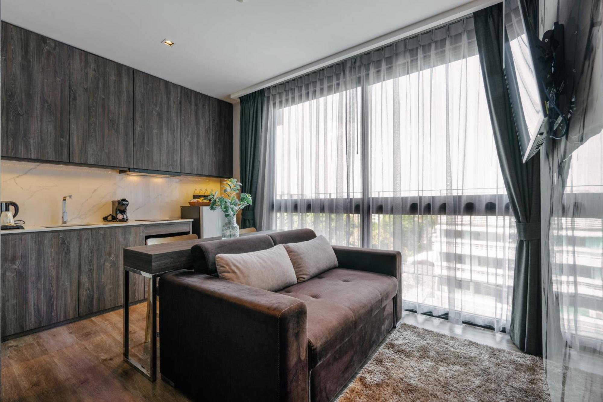Rak Elegant Hotel Patong Kültér fotó