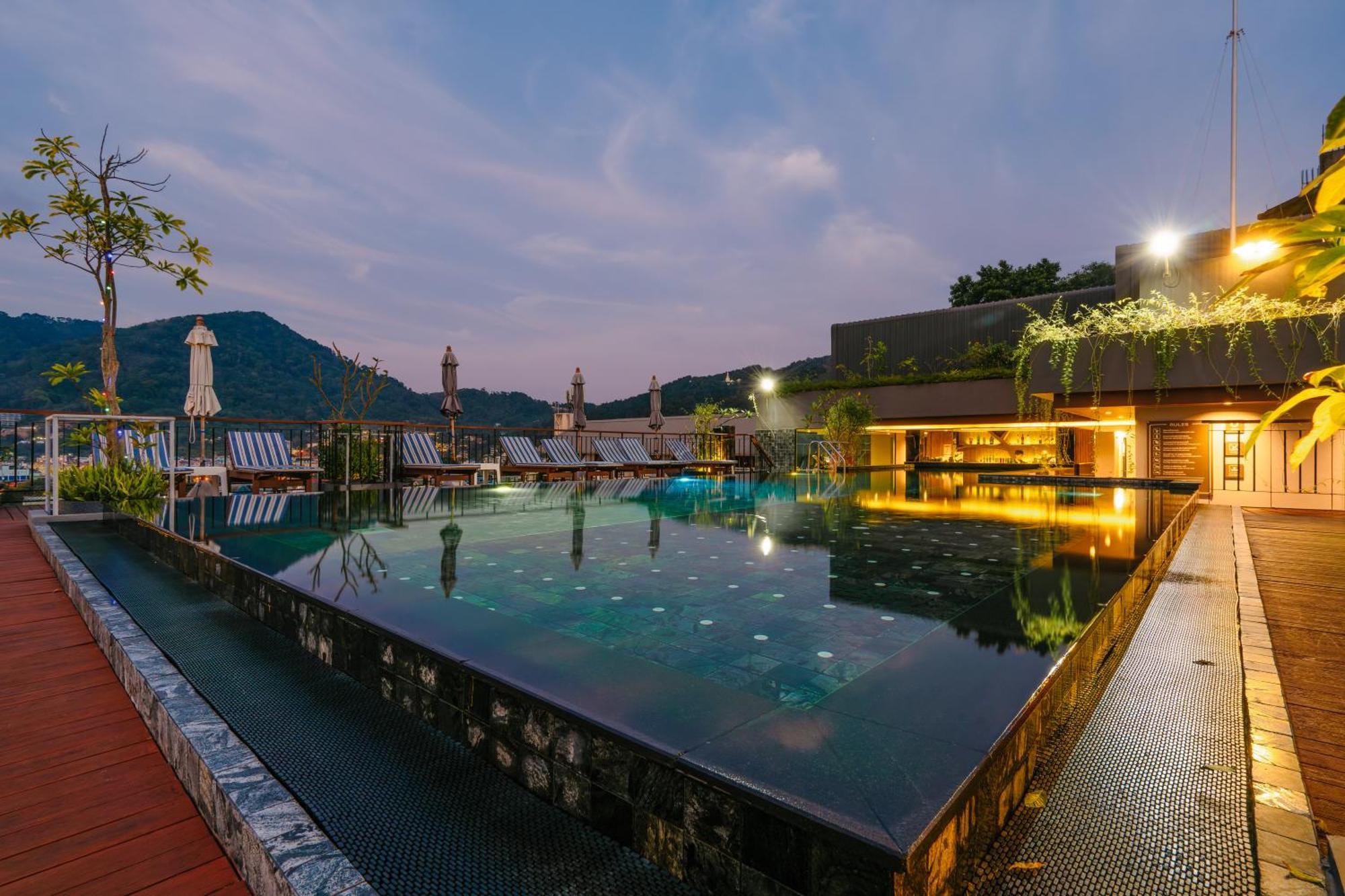 Rak Elegant Hotel Patong Kültér fotó