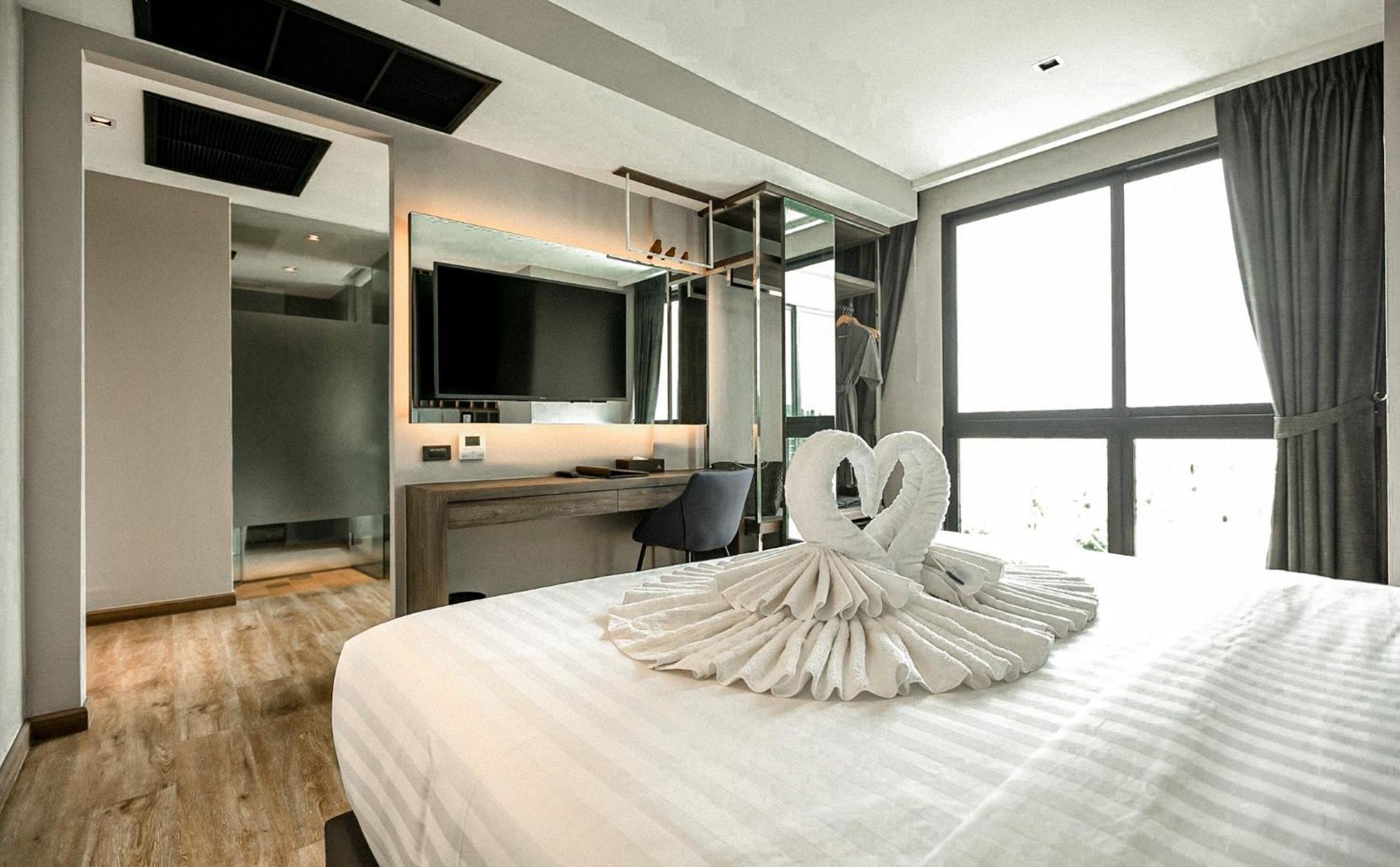 Rak Elegant Hotel Patong Kültér fotó